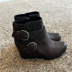 Women’s SOREL wedges